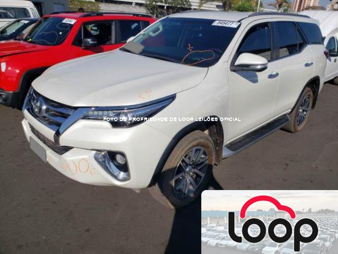 TOYOTA HILUX SW4 16/16