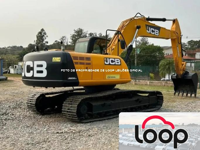 ESCAVADEIRA HIDRÁULICA JCB JS 200 LC 